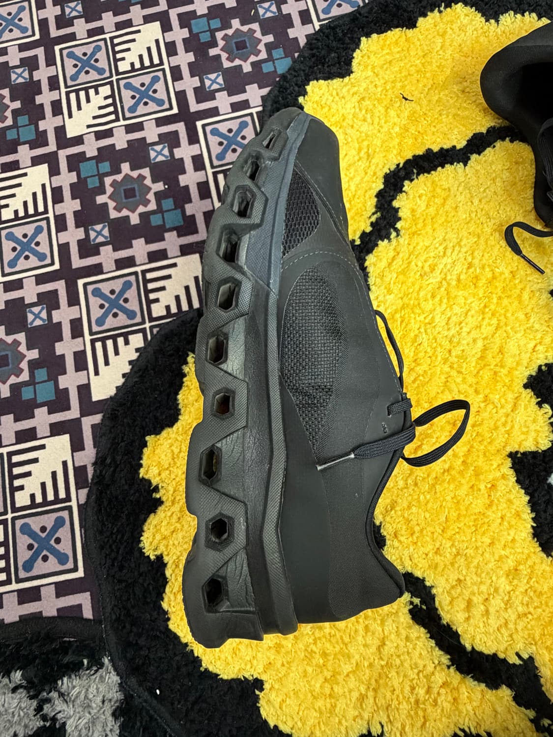 [42.5, 275] 온러닝 파프 클라우드몬스터2 블랙 마그넷 상품이미지3