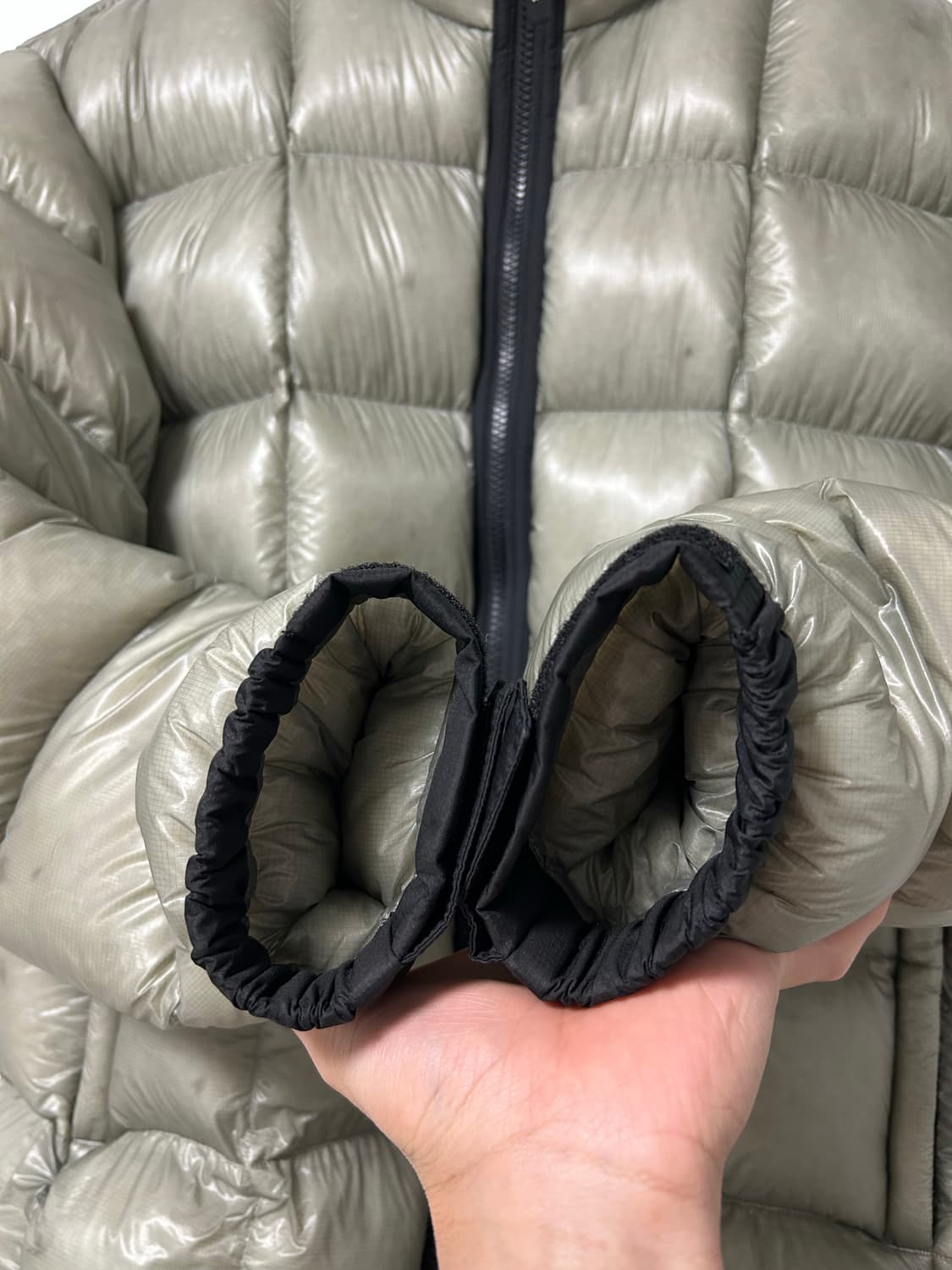 예스아이씨 Almighty Goose Down Jacket Khaki 상품이미지6