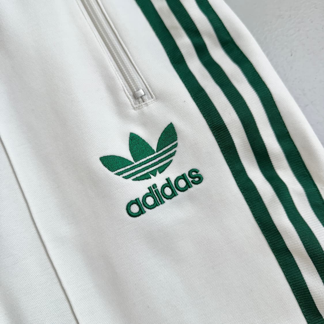 아디다스 대장 파이어버드 유로파 흰초 삼선 와이드 트랙팬츠 상품이미지3