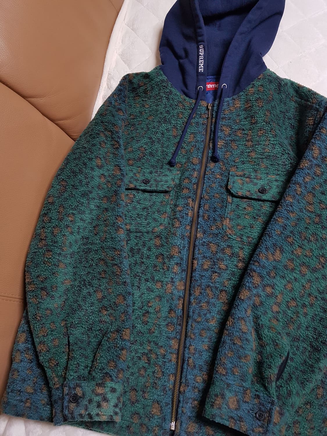 슈프림 플리스 후드 셔츠 자켓 레오파드 그린 23FW 상품이미지1