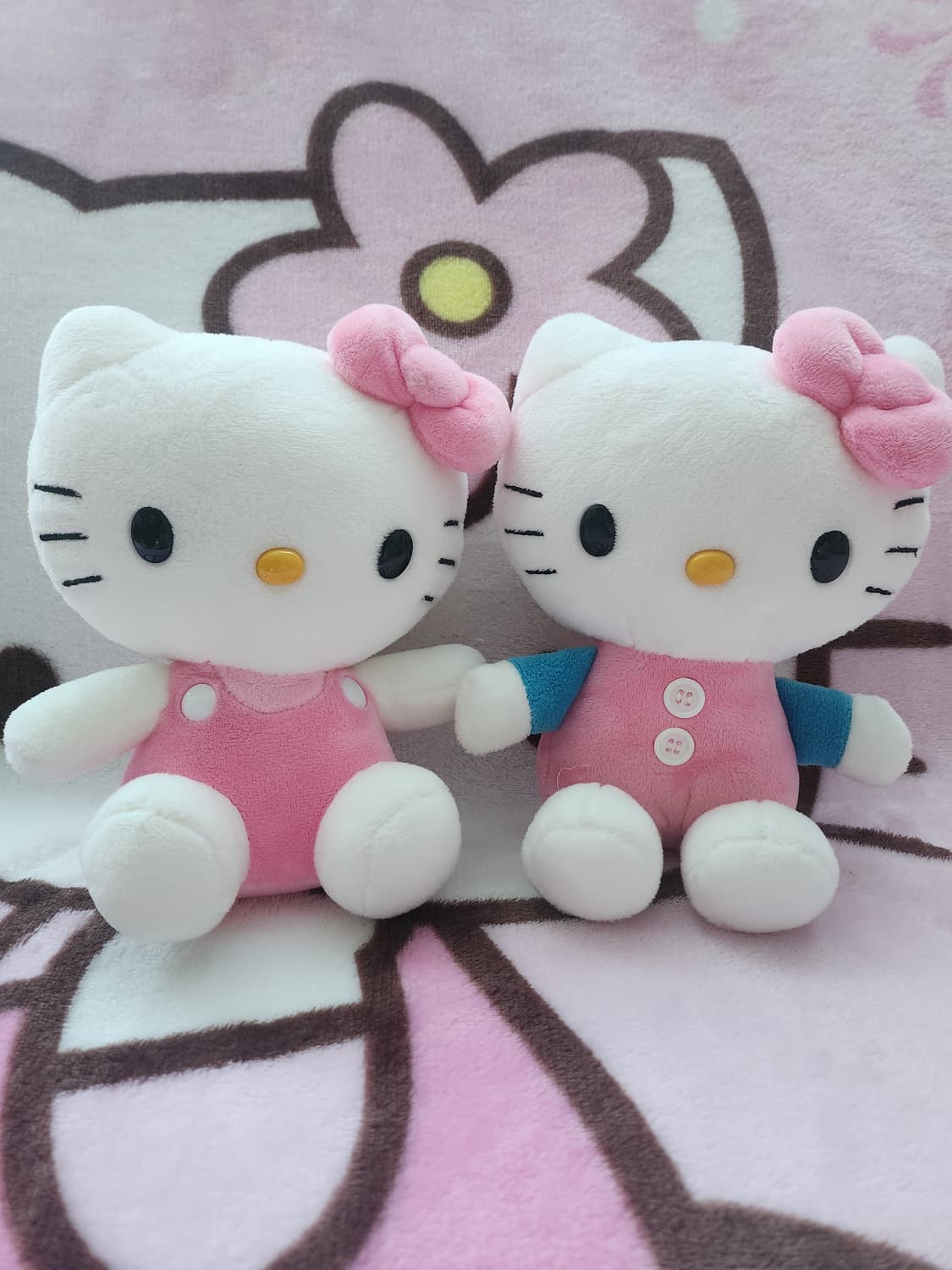 헬로키티 정품 인형 2개 일괄 고전키티 상품이미지1