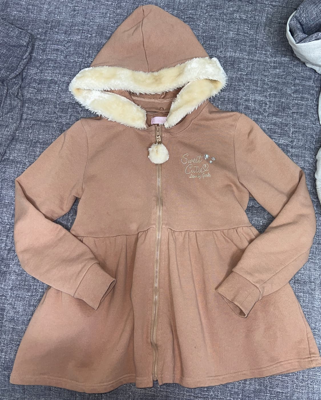 라떼갸루 폼폼이 후드집업 큐빅 상품이미지2