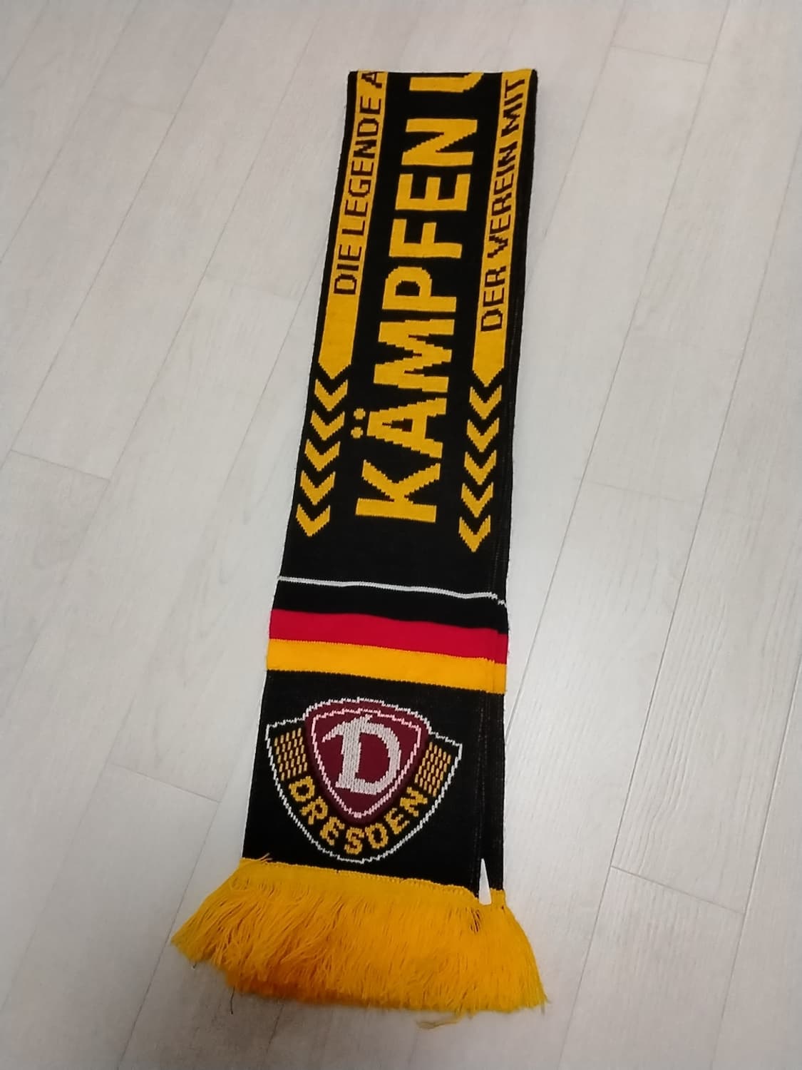 뒤나모 드레스덴 머플러 상품이미지1