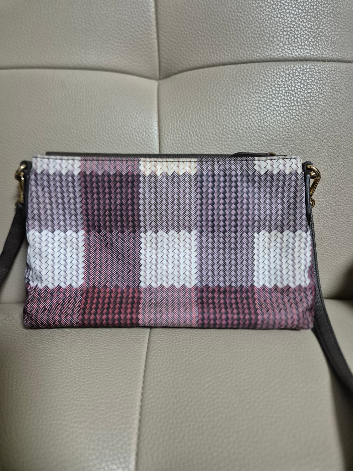 닥스 미니 크로스백 상품이미지2