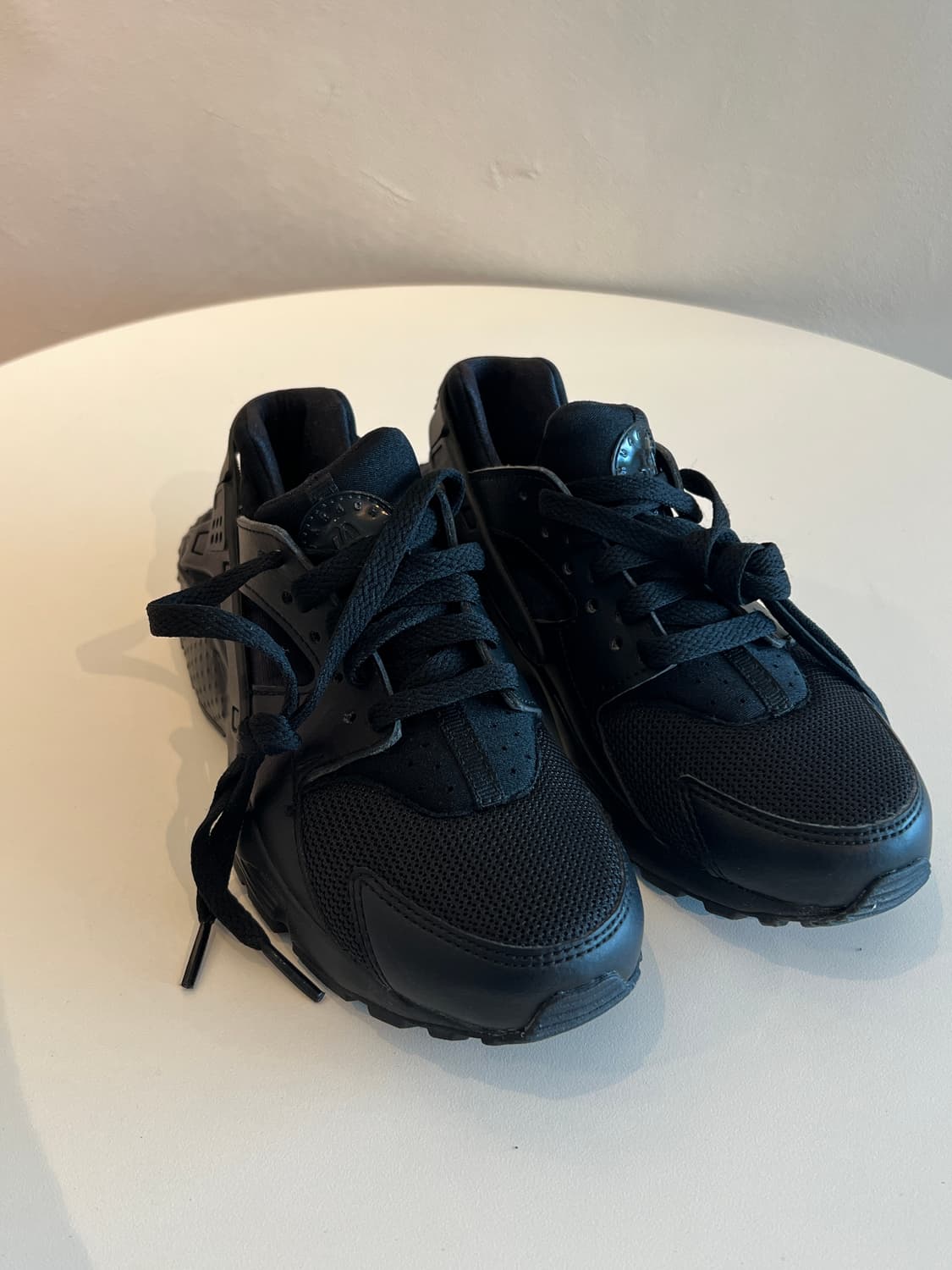 (230) 나이키 허라취 런 (GS) '트리플 블랙' (654275-01 상품이미지1