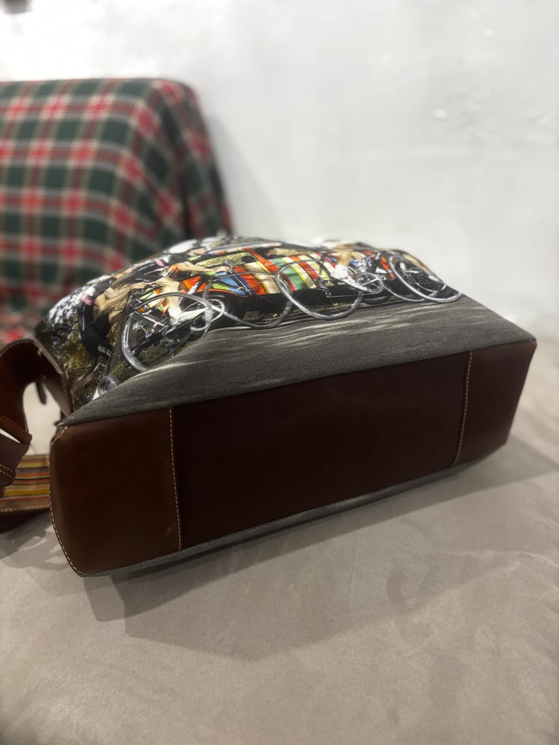 Paul Smith 아트 레이싱 메신저백 상품이미지6