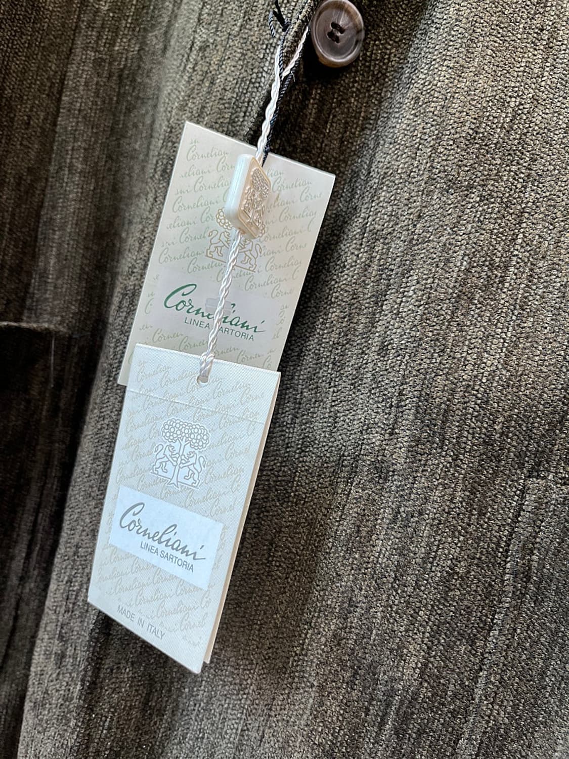 110) 꼬르넬리아니 부클레 울자켓 상품이미지3