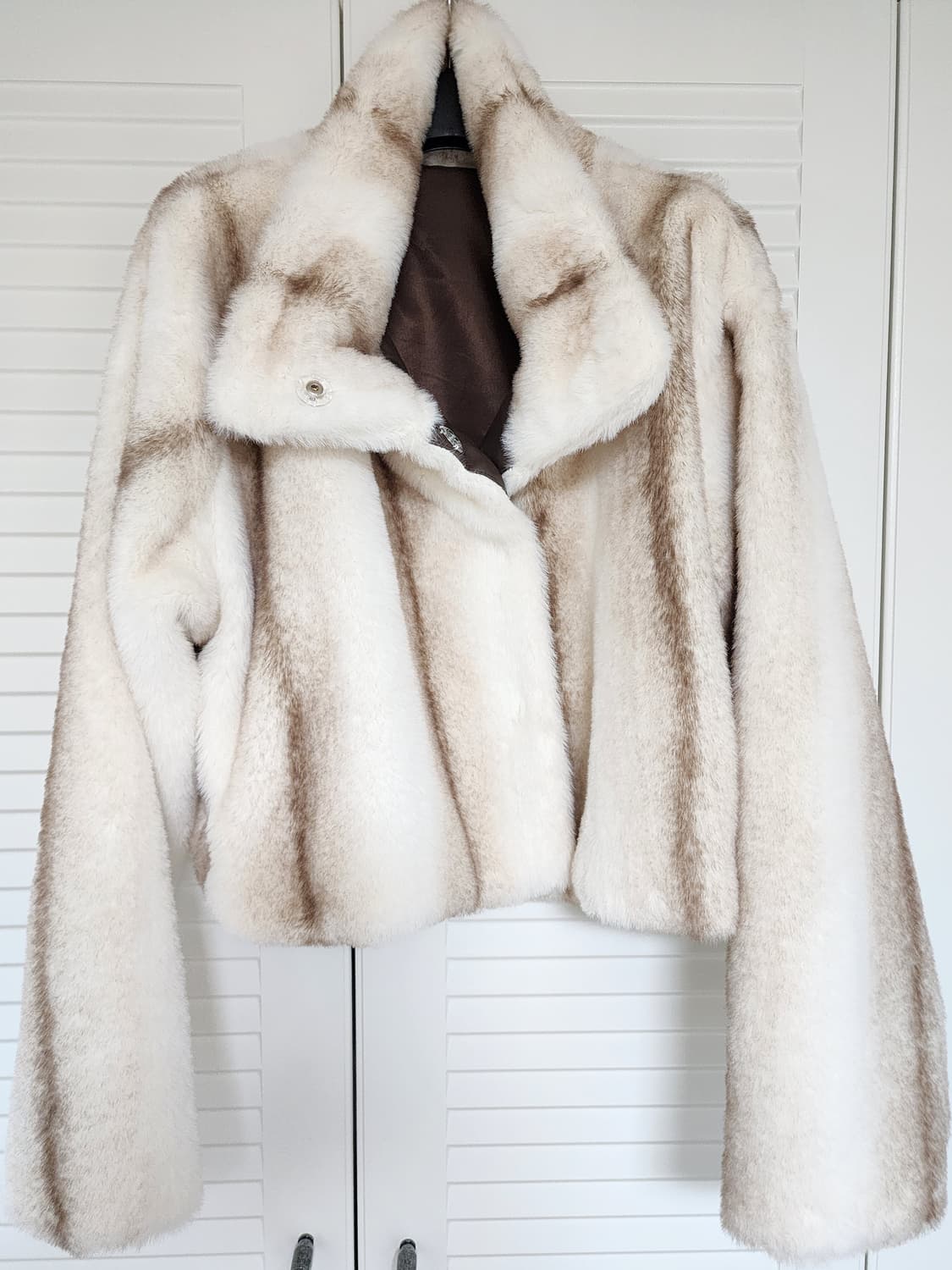 스윔시티 크롭 퍼 쟈켓 상품이미지5