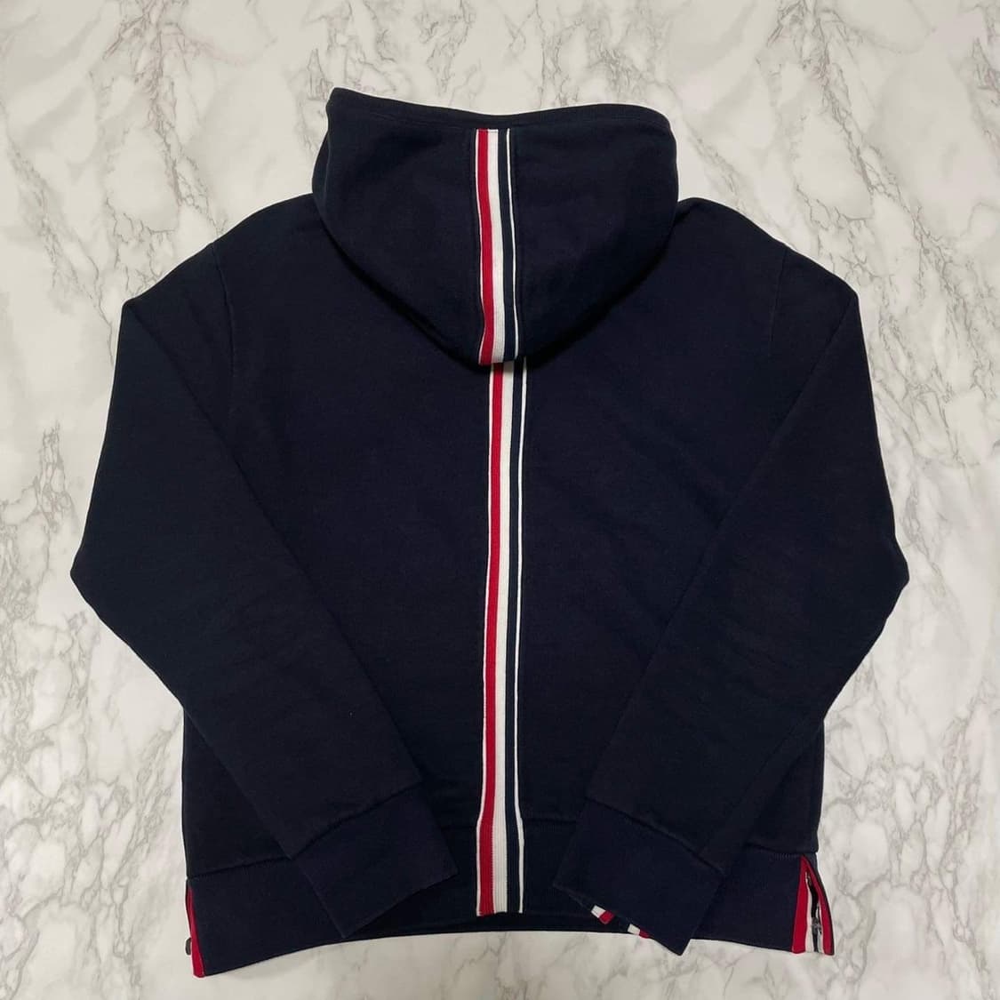 톰브라운 백삼선 후드티 2사이즈 상품이미지1