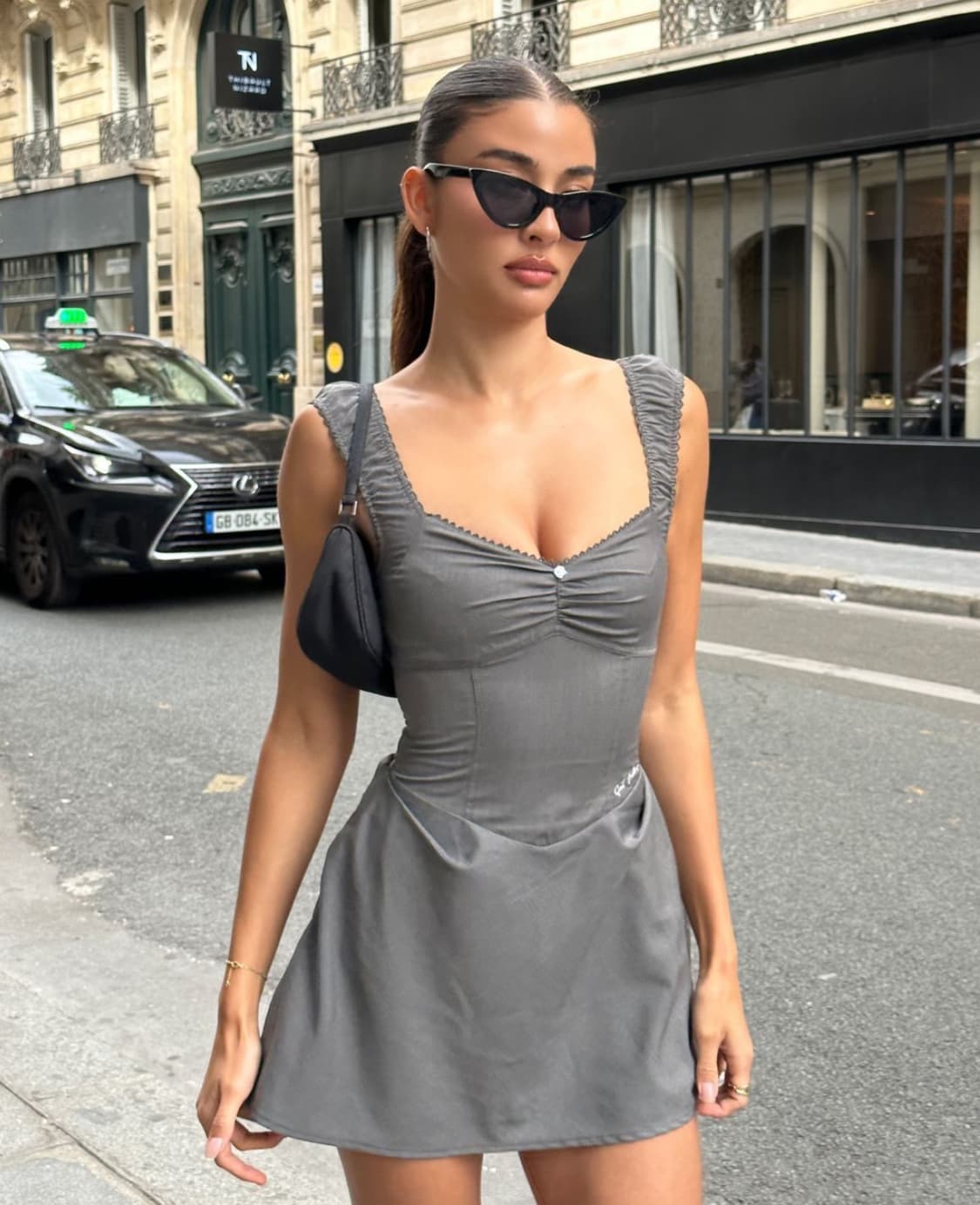 sweet chilling 스위트칠링 프릴 원피스 상품이미지5