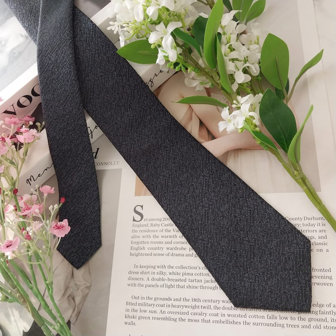 듀퐁 실크 진그레이 로고 포인트 넥타이 7.7cm A+등급 K1638
 상품이미지3