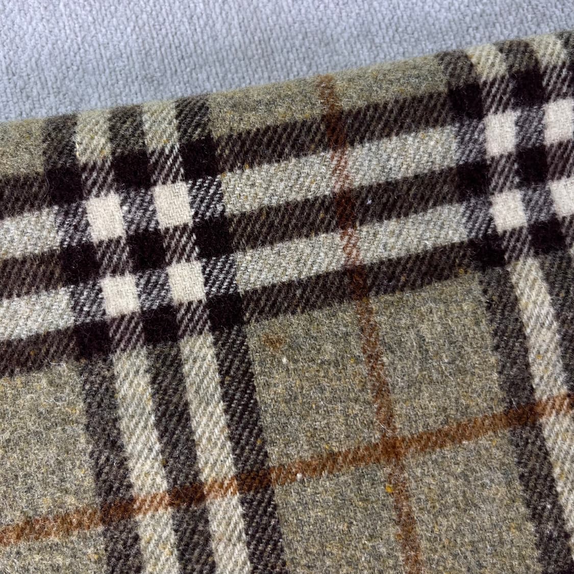 버버리 노바체크 램스울 그린 머플러  상품이미지4