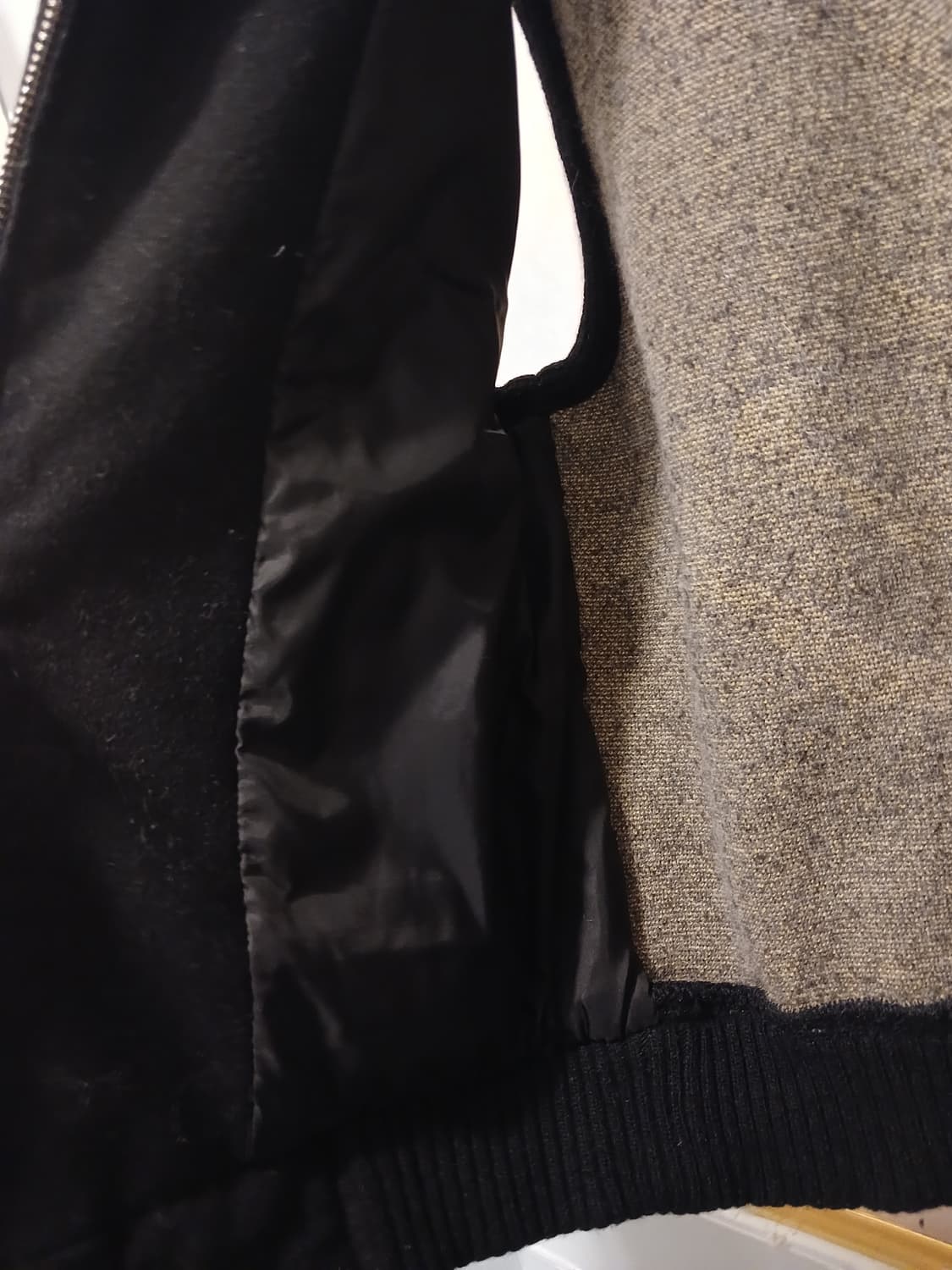 베네통 정품 여성 양모 100% 소재 조끼 42 사이즈 상품이미지3