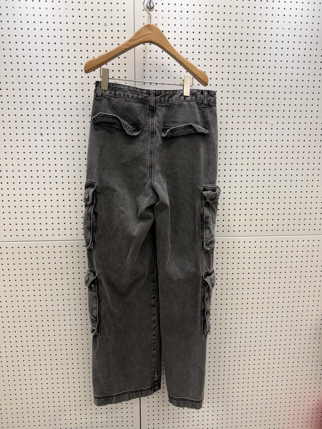 블랙업 멀티 포켓 흑청 와이드 데님 팬츠 U691 상품이미지4