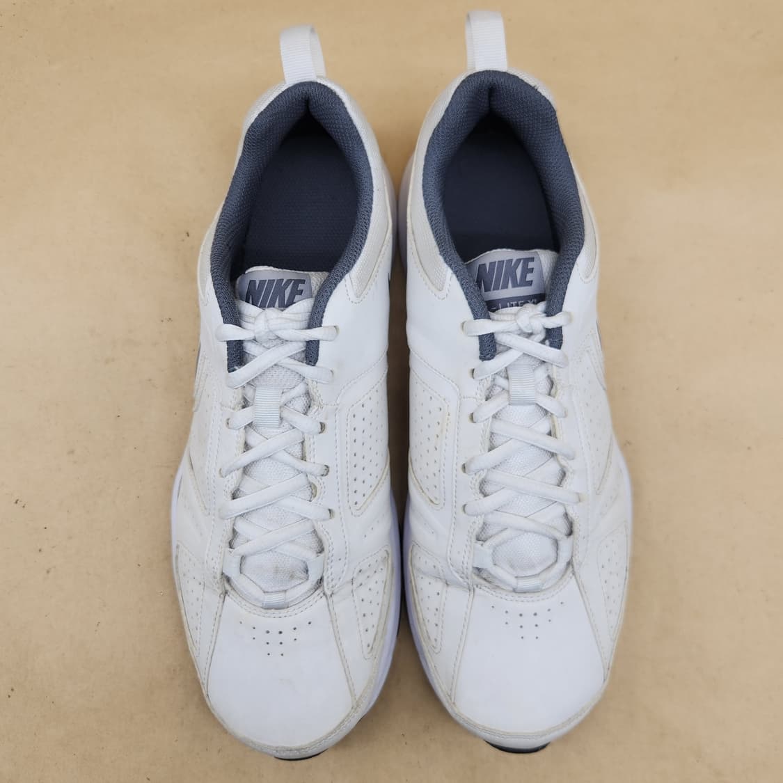 나이키 티라이트 XI 남성운동화 275 상품이미지2