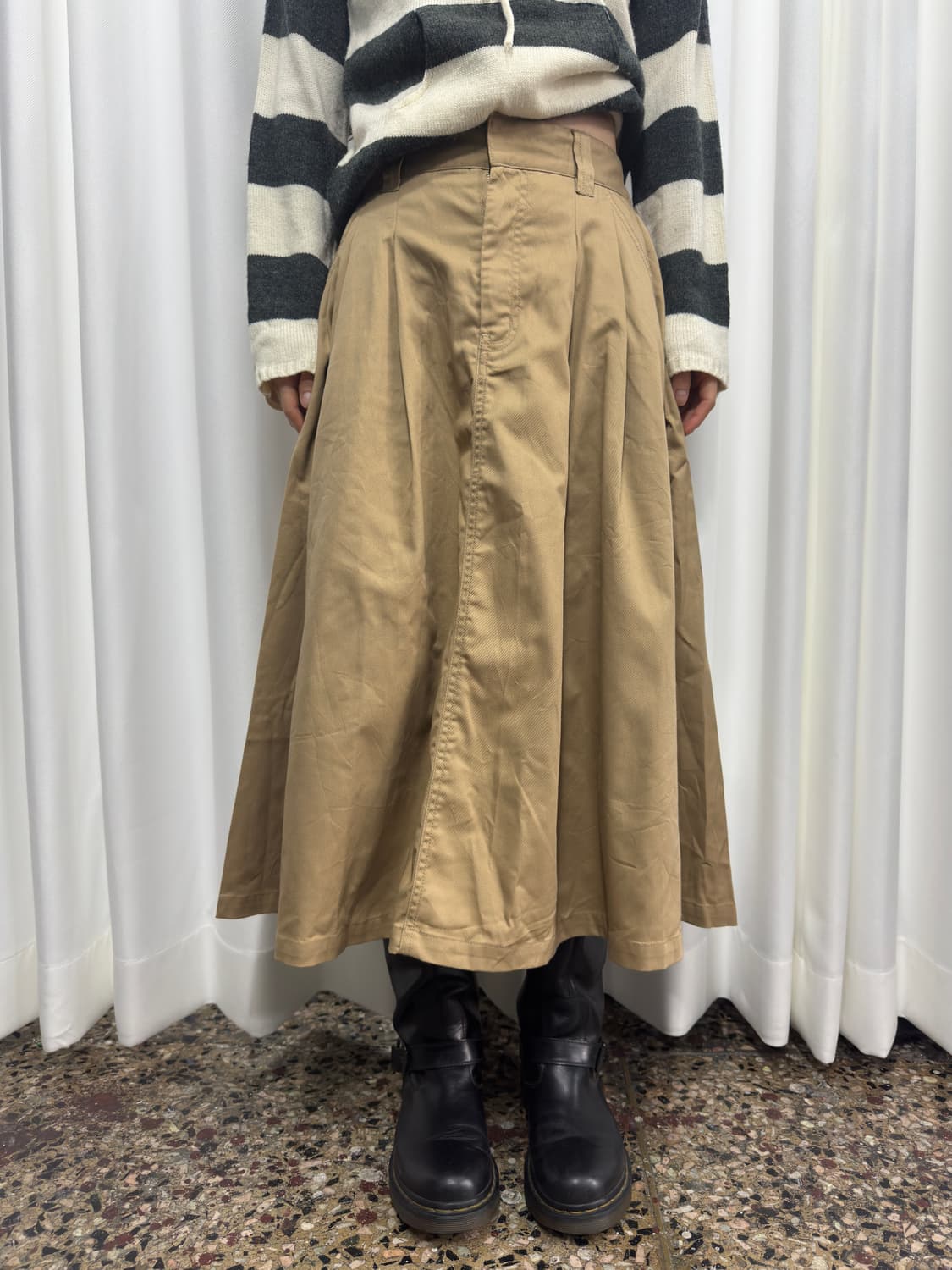 lowrys farm beige pleats skirt 상품이미지3