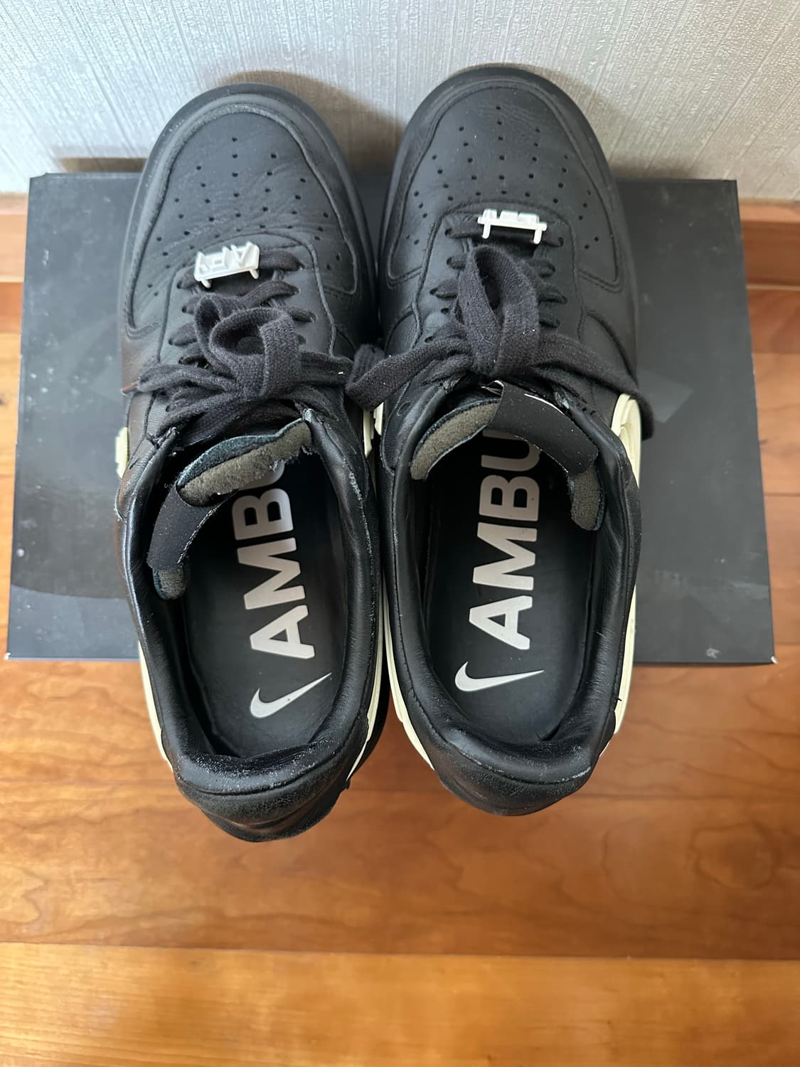 나이키 앰부쉬 에어포스 블랙 265 상품이미지3