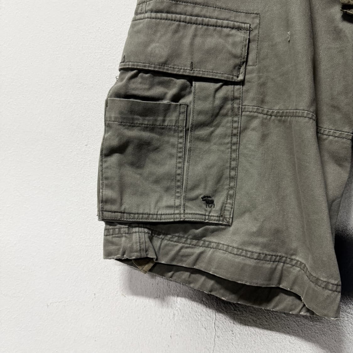 아베크롬비 멀티포켓 와이드 카고 쇼츠 팬츠 상품이미지4