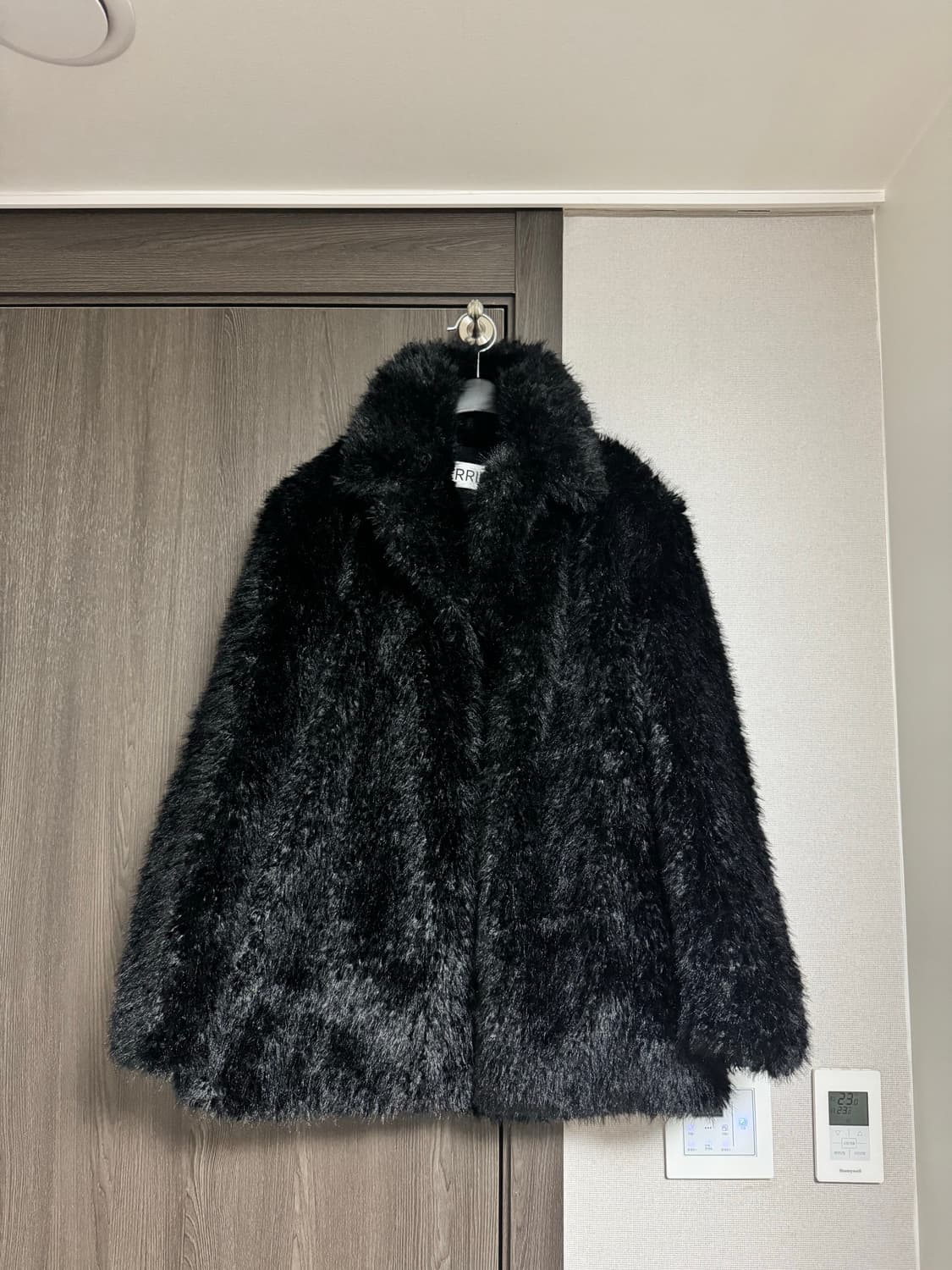 세릭 BIG COLLAR FUR JACKET  12/09하루가격 상품이미지2