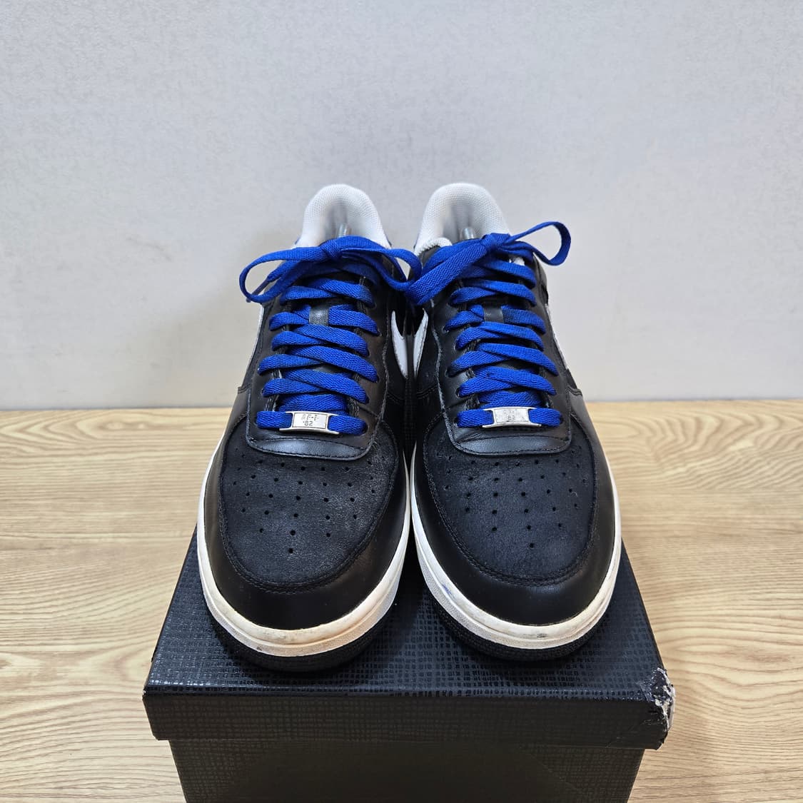 280 나이키 에어포스1 로우 블랙 화이트 82 컬러 상품이미지2