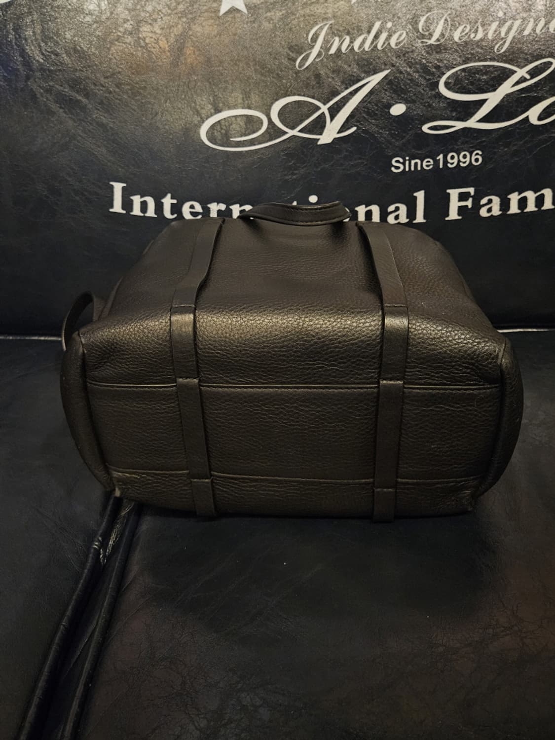 발렌시아가 블랙 에브리데이 토트백 ( 24X26X11 ) / 10029 상품이미지5