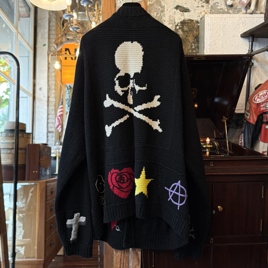 마스터마인드 캐시미어 자수 가디건 상품이미지1