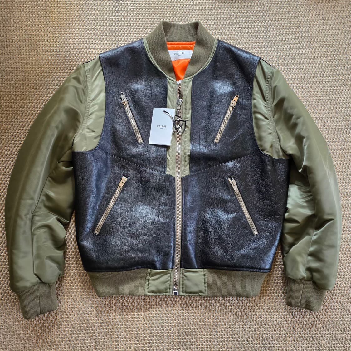 CELINE 셀린느 궁극의 MA-1 마원 이탈리안  카프가죽 버머 자켓 상품이미지1