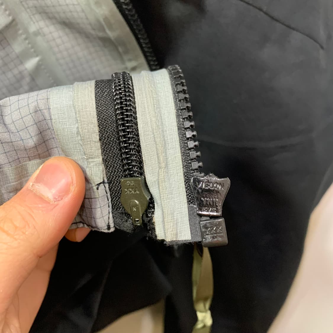 아크로님 고아택스 블랙 바람막이 상품이미지4