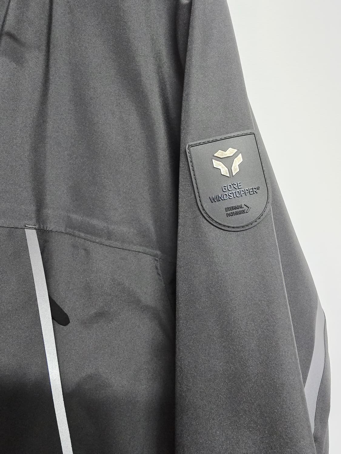 고어 윈드스토퍼 블랙 방수 후드 자켓110 상품이미지2