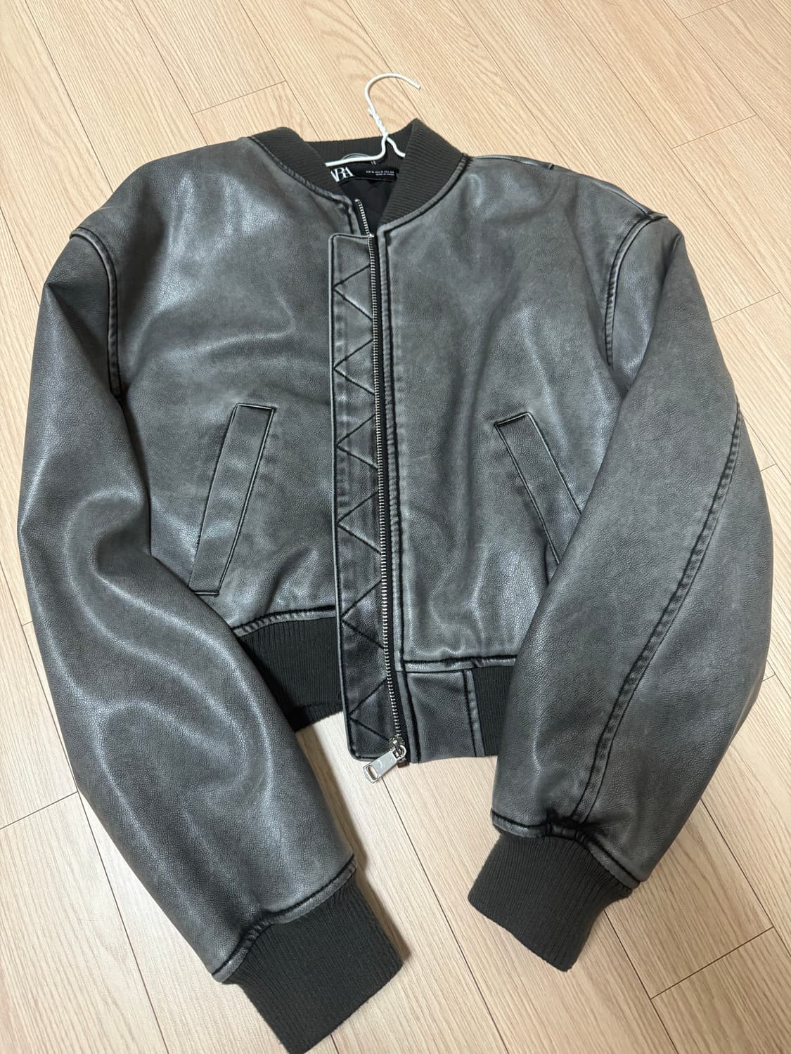 자라 레더 봄버 자켓 상품이미지3