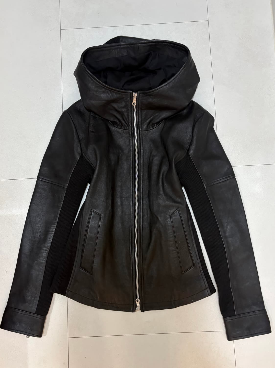 No id 렘 레더 후드 자켓 상품이미지1