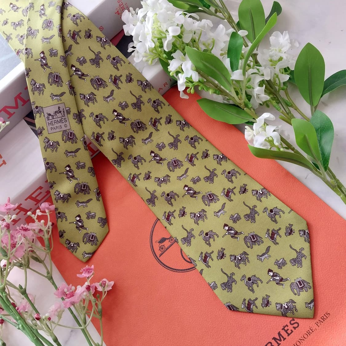 에르메스 실크 애니멀 모티브 넥타이 9.3cm A+~A등급 K1965
 상품이미지4