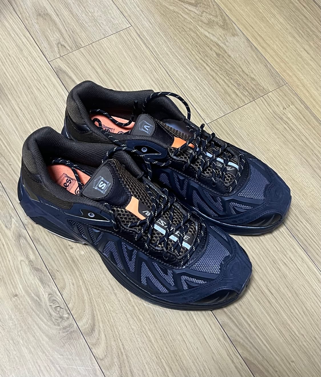 살로몬 x 애리즈 xt 위스퍼 블랙 어스 브라운 270 상품이미지1