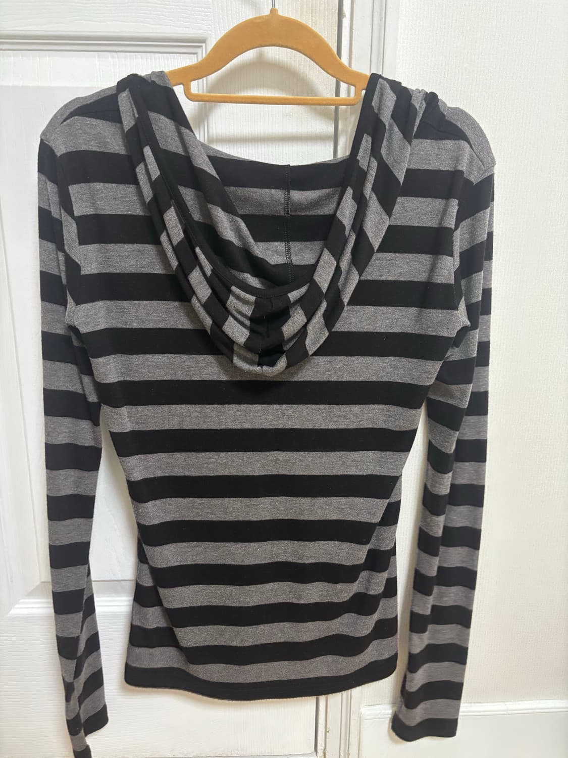 나의나인 블랙 스트라이프 후드롱슬리브 상품이미지6