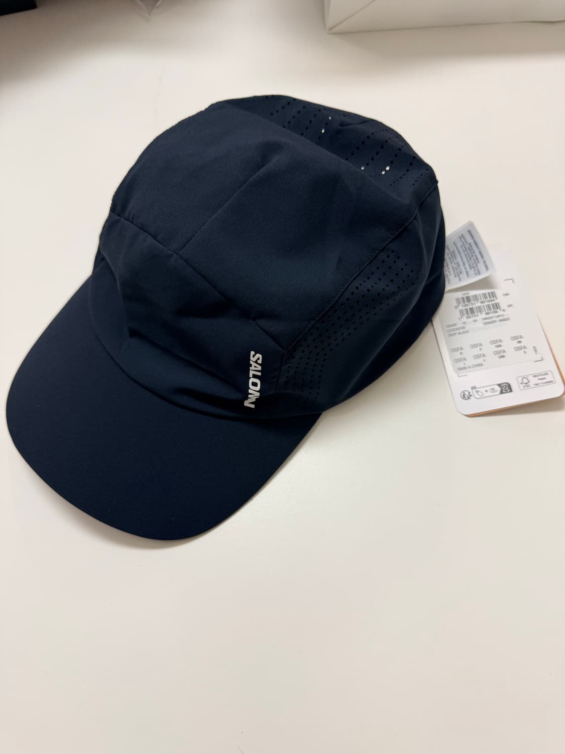 살로몬 쉐이크아웃 캡 딥블랙 상품이미지1