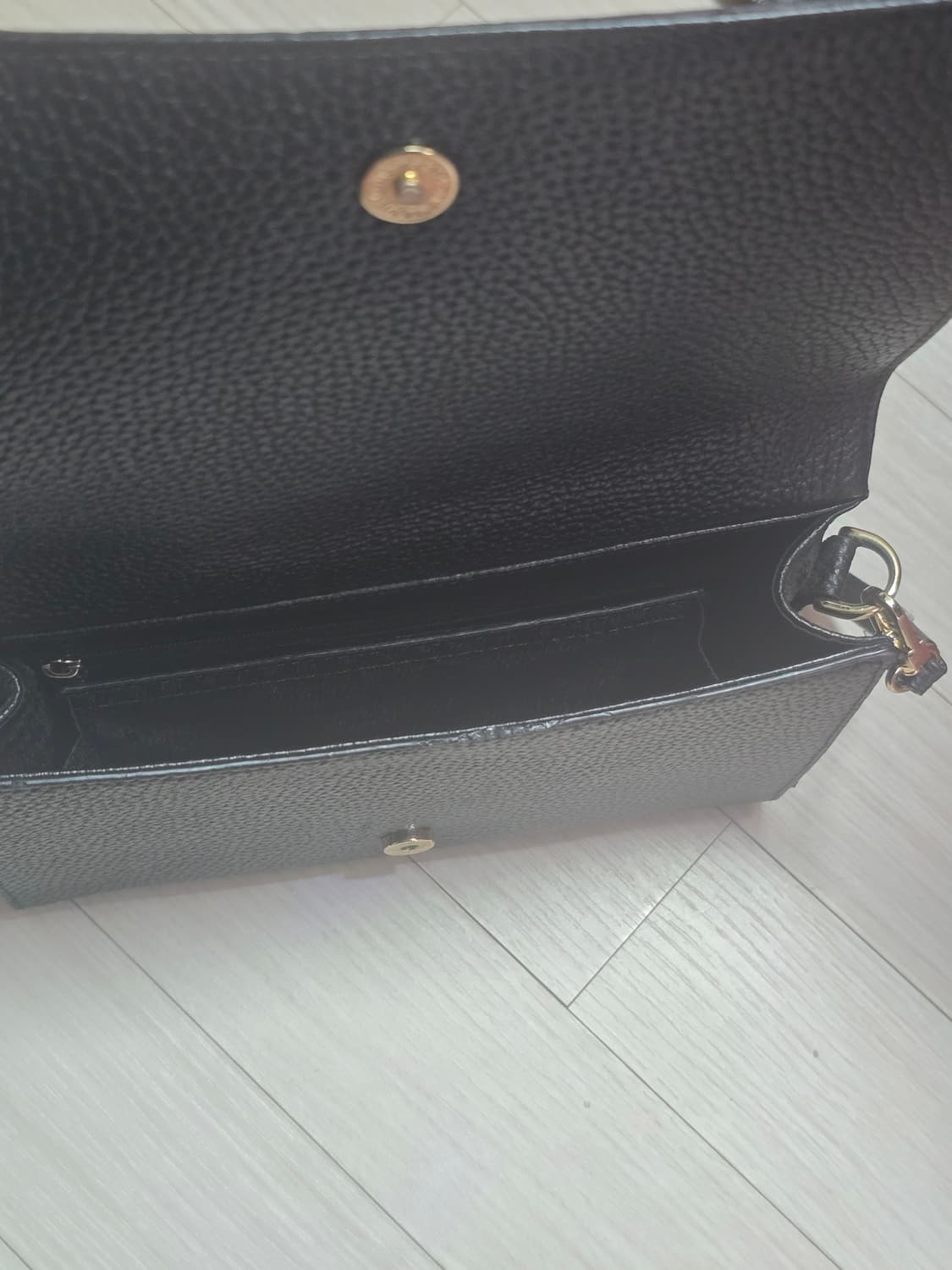 메트로시티 크로스백 상품이미지7