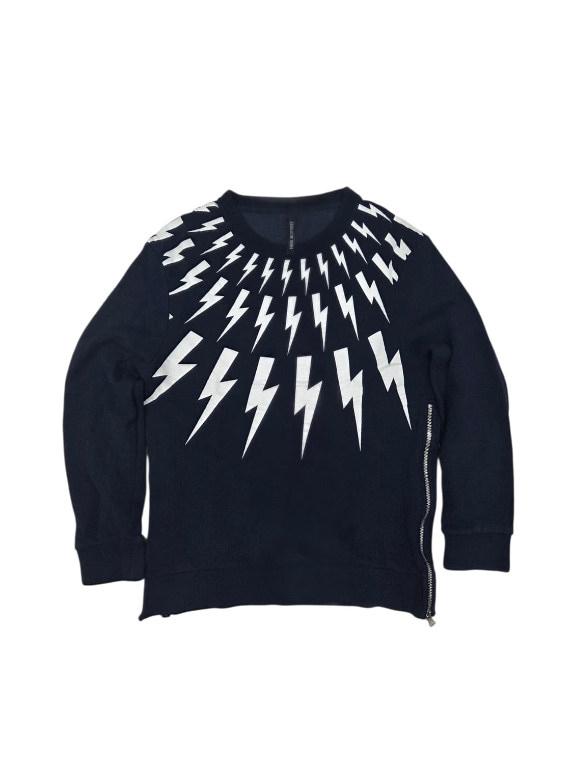 닐바렛 페어아일 라이트닝 볼트 사이드 지퍼 맨투맨 상품이미지1