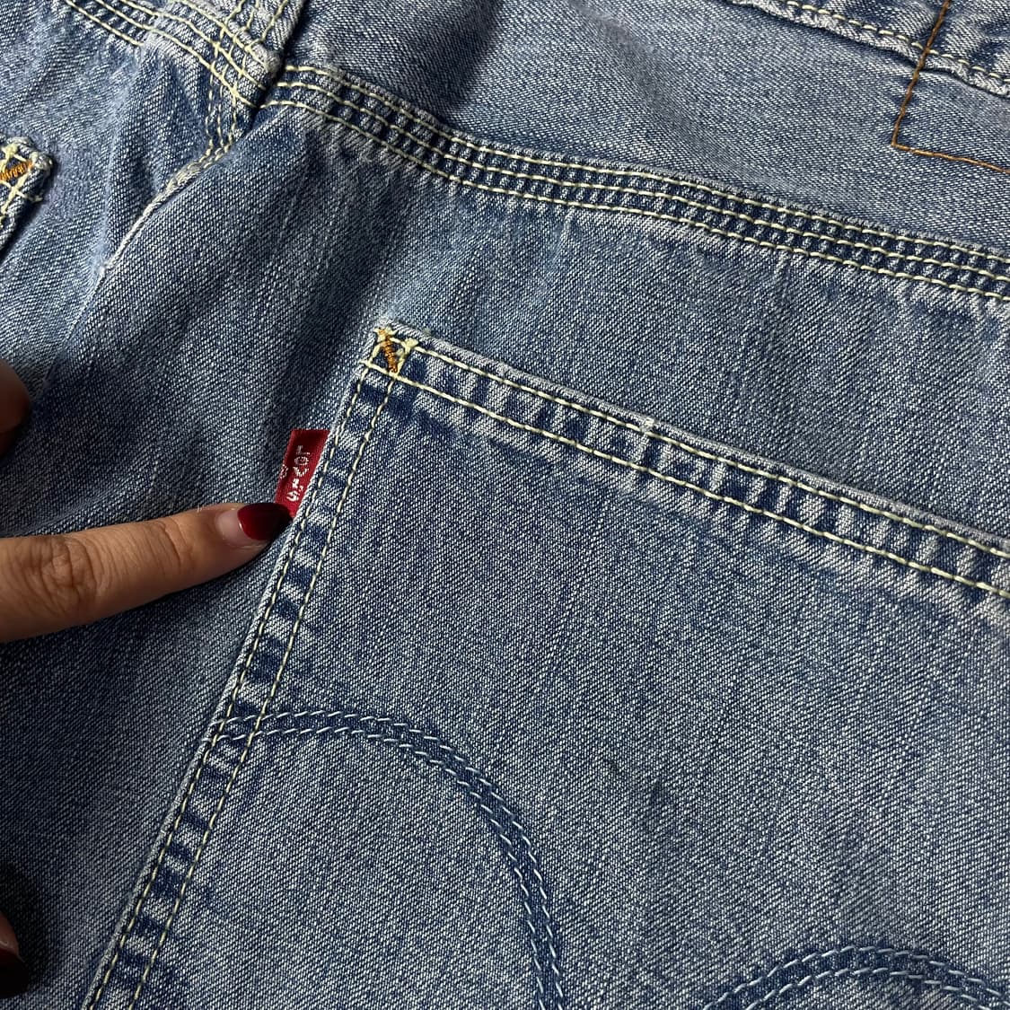 (33) 리바이스 연청 레드탭 카펜터 루즈 스트레이트 핏 데님 팬츠 상품이미지5
