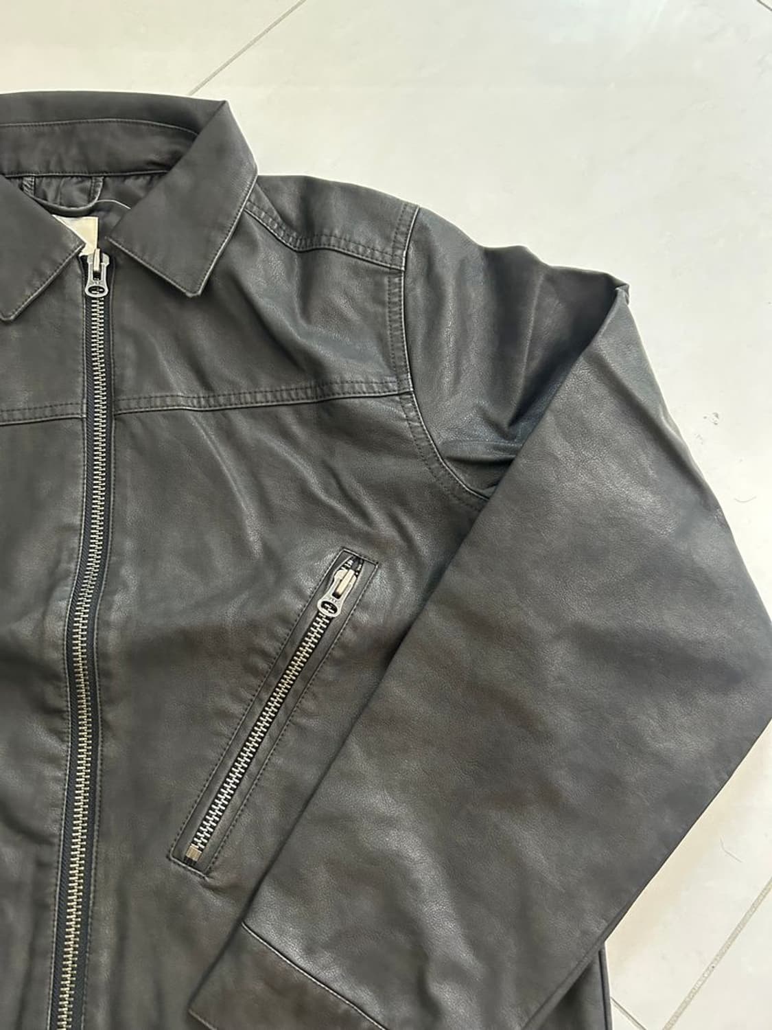 FAKE LEATHER RIDERS 인조 가죽 라이더 재킷 25AW 상품이미지3