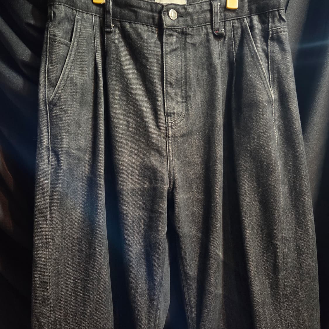 포트너스 투턱 와이드 블랙진 상품이미지7