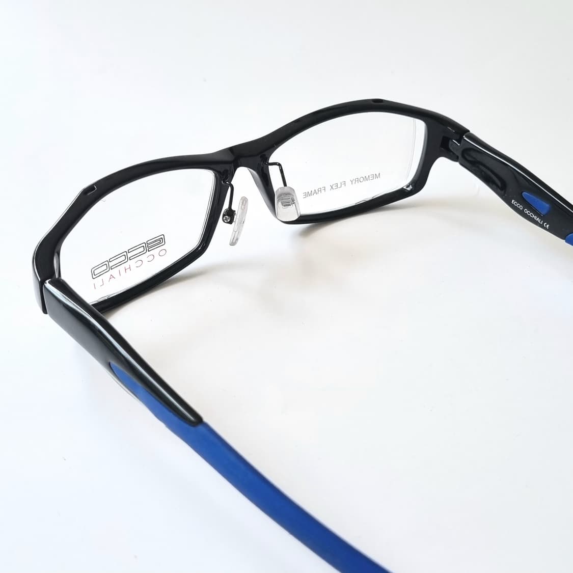 데드스탁 가볍고 유연한 착용감, 유니크한 쉐입 안경테 807 상품이미지4
