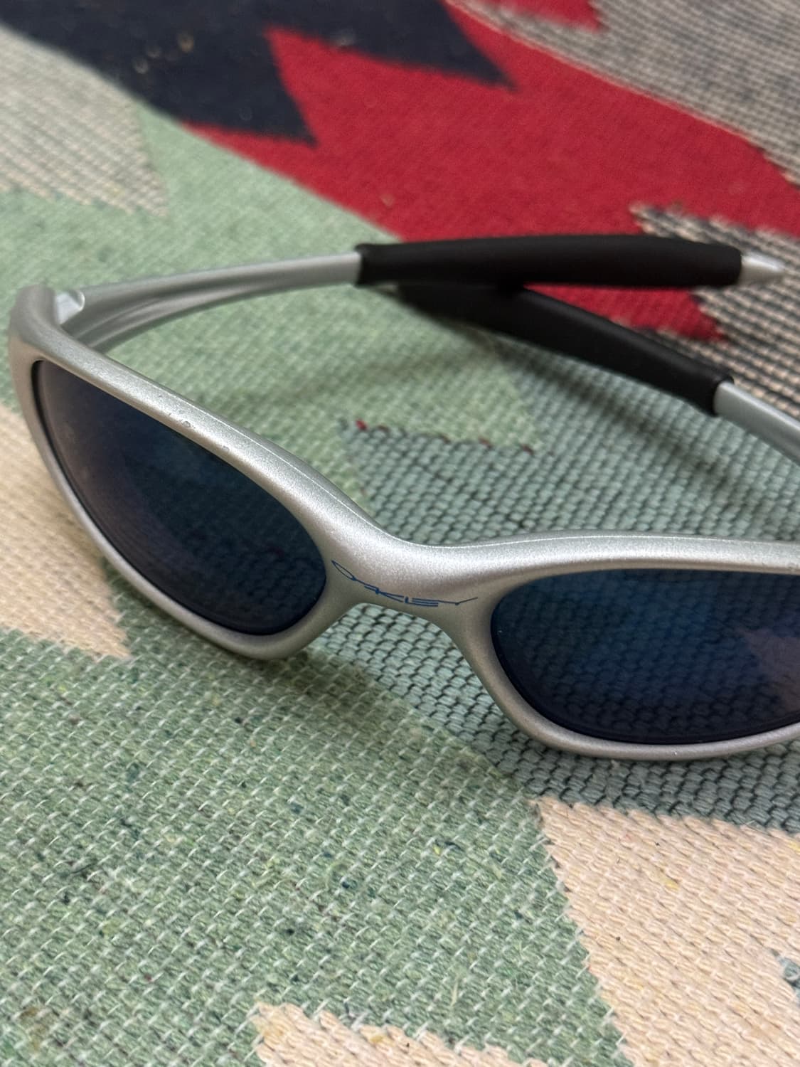 오클리(미뉴트) 실버블루 아이콘 상품이미지2