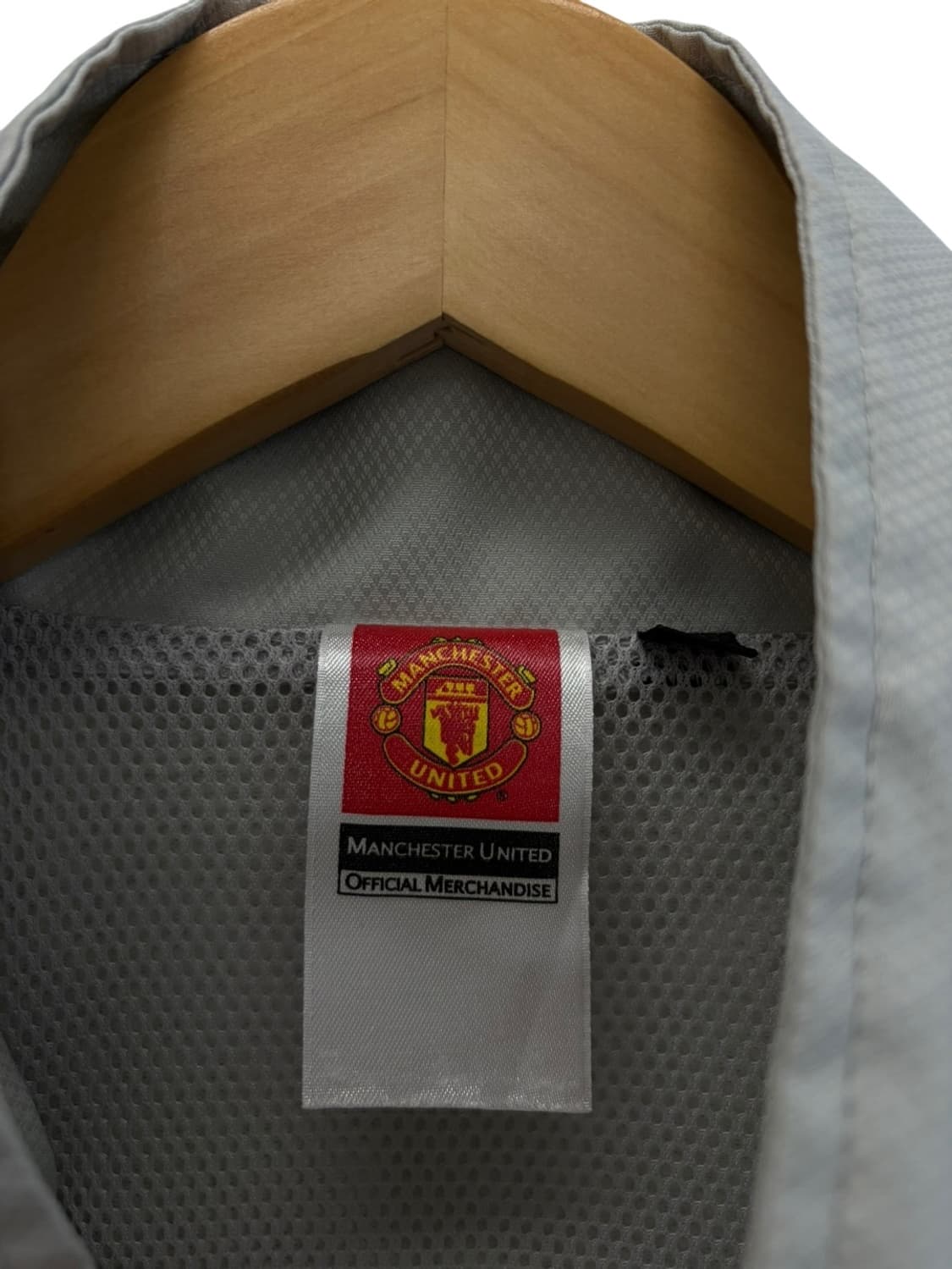 맨유 오피셜 머천다이즈 바람막이 그레이 (2XL) 상품이미지9