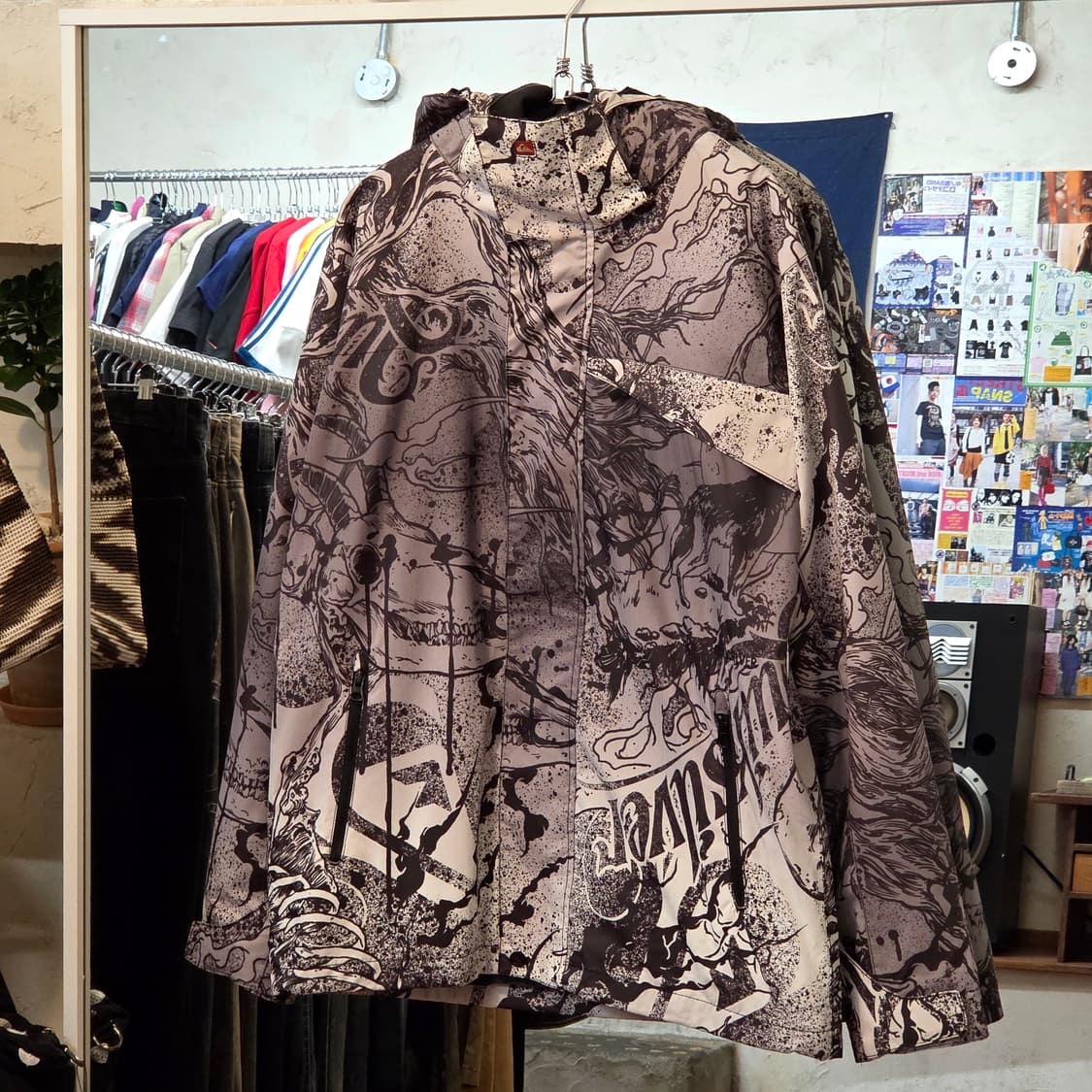 퀵실버 올드스쿨 프린팅 바람막이 자켓 상품이미지1