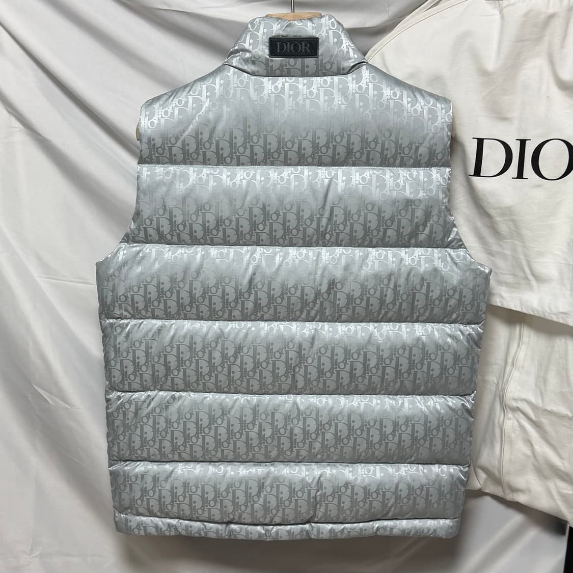 [S+급/48] 디올 오블리크 조끼 패딩 베스트 실버 상품이미지4