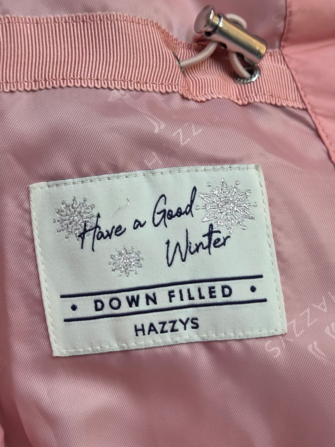 헤지스 여아 핑크색 롱패딩입니다. 145사이즈로 11세 아이에게 적절합니 상품이미지4