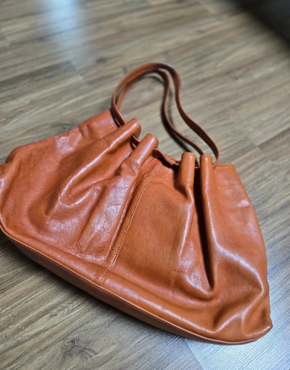 니콜 st. 질 - 가죽 토트백 [정품] 상품이미지2