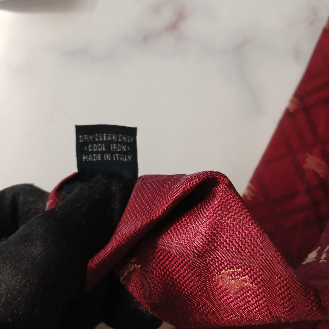 버버리 실크 기마사 자수 로고 넥타이 9.4cm A등급 A18896
 상품이미지10