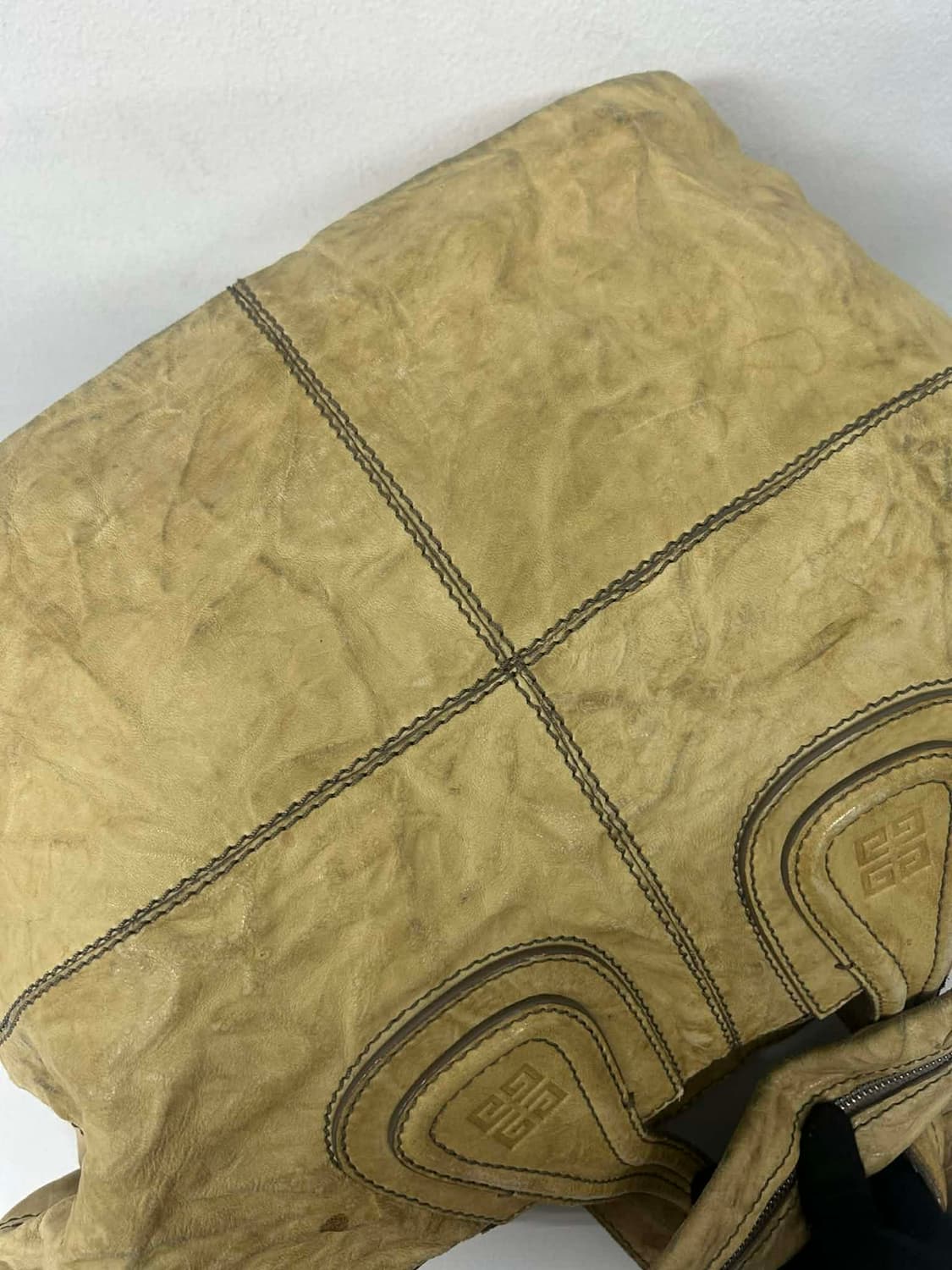 지방시 나이팅게일 디스트레스트 레더 빈티지 토트백 숄더백 상품이미지8