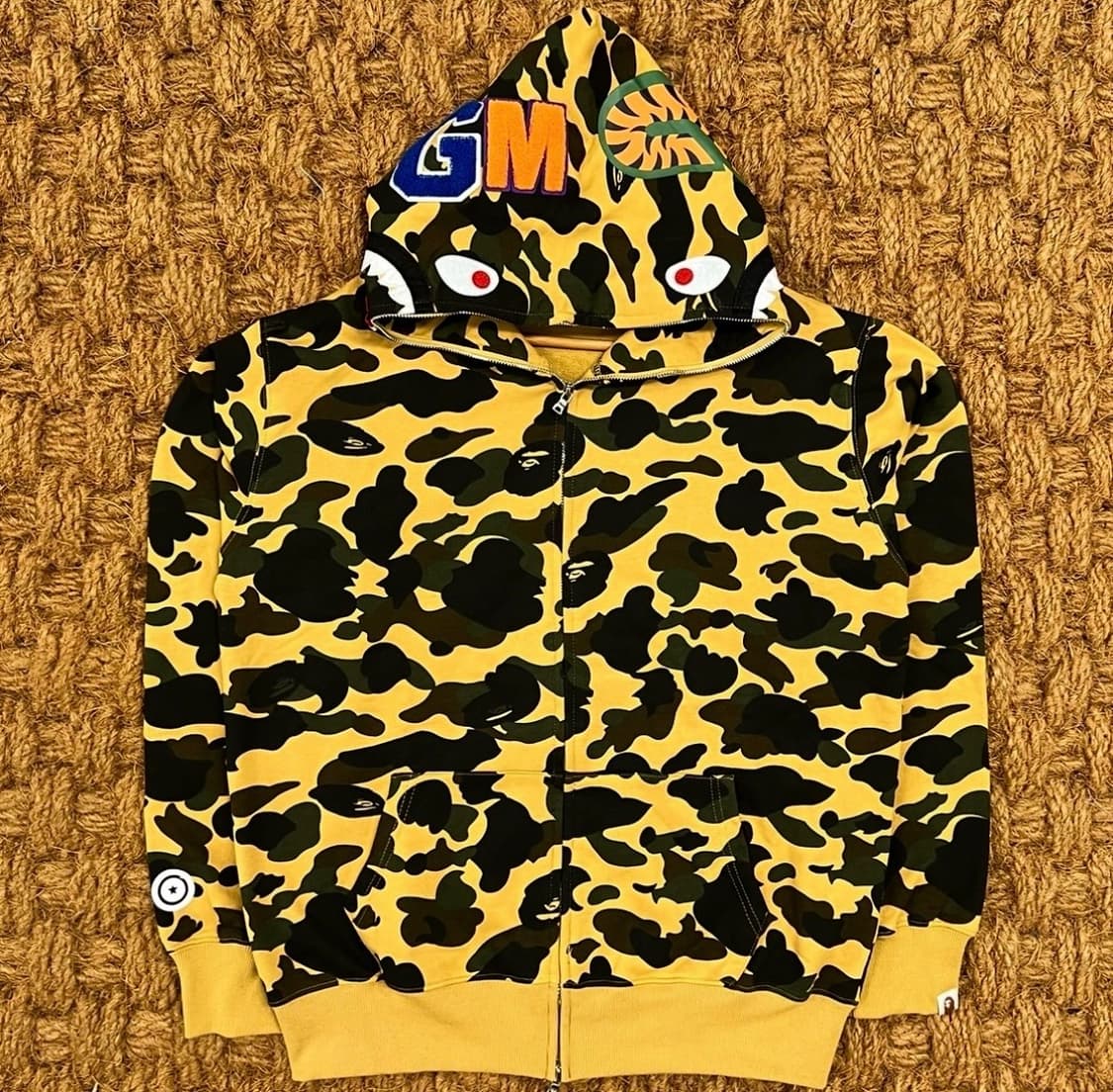 베이프 퍼스트 카모 샤크 풀 집 후드 옐로우 상품이미지2